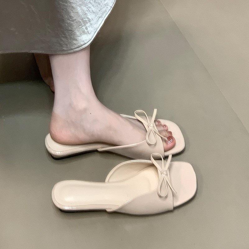 2025 low heel square head sandals fairy style bow patent leather cool slippers outer wear with skirt