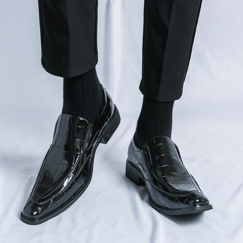 

Ботинки Chelsea blue enchantress, мокасины, пара, заостренные, красивые, модные, роскошные, щедрые, из лакированной кожи, глянцевые, тисненые, кожаные туфли 37 чёрный