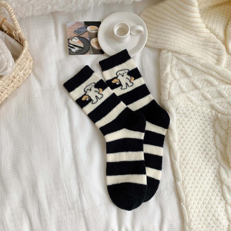 

Winter and Autumn Thickened and Warm Ladies Socks with Added Insulation, Embroidered Cute Puppies, Mid-calf Socks, Australian Wool Socks 1 pair