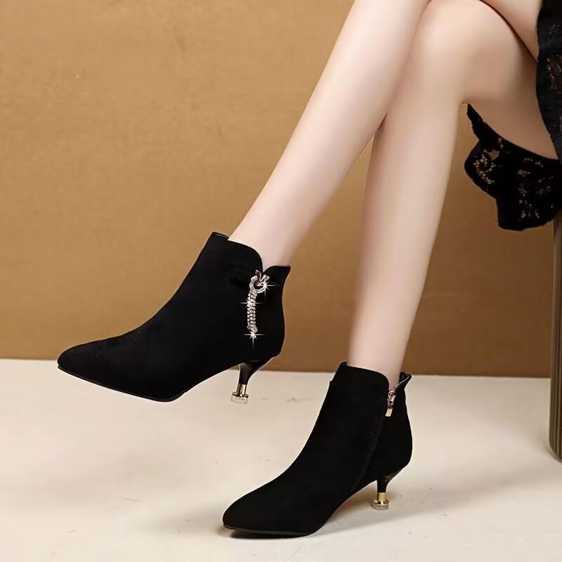 Martin Short Boots Autumn and Winter New Pointed Toe Versatile Velvet High Heels Wear Thin Heel Retro Short Boots