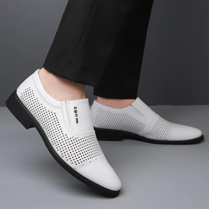 New Punched Loafers Business Leather Shoes Low Heeled Hiking Casual Shoes Hollow Out Breathable British Style Formal Oxford Shoe