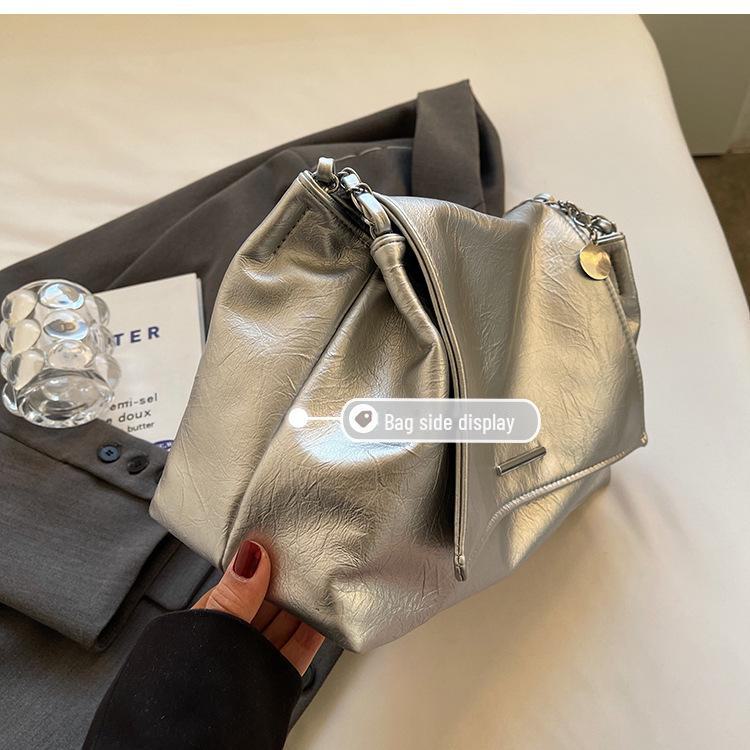 2024 Summer Casual Soft Surface Diamond Chain Large Capacity Shoulder Bag for Women