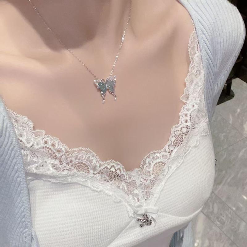 Break the Cocoon and Become a Butterfly~ Ice Through Butterfly Necklace Female Niche Design Collarbone Chain Exquisite High-value Necklace Accessories