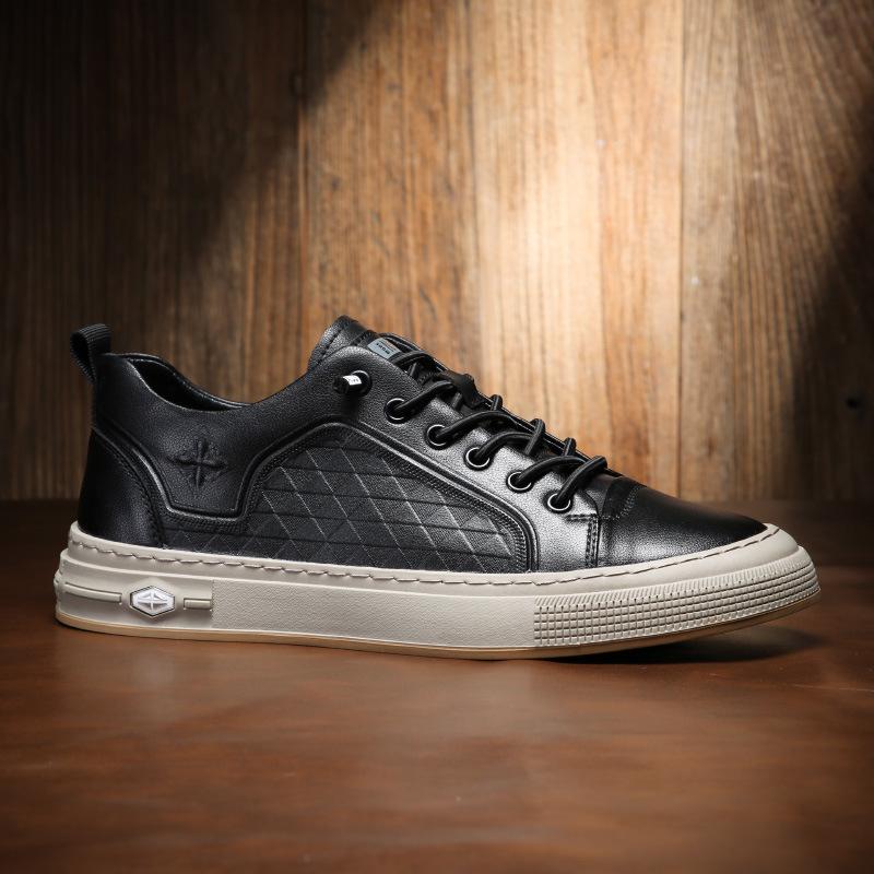 

2025 autumn new Korean version fashion casual little white shoes trend versatile soft sole non-slip sports men s board shoes 44