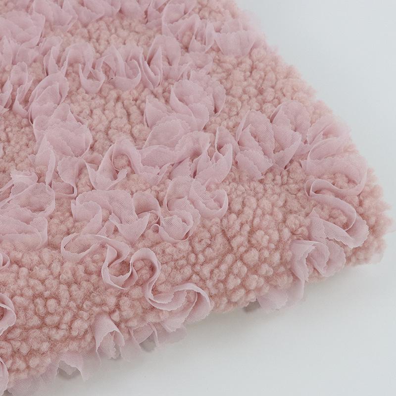 

3D Цветочная ткань Вышитая бархатная ткань для самостоятельного шитья платья Подушка Плюшевая игрушка Зимнее пальто Одежда Обивка своими руками 100cmx140cm