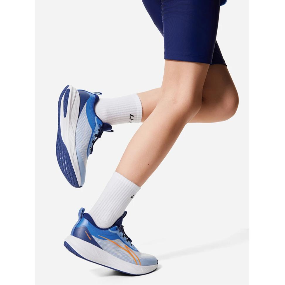 Li Ning Kids Trendy Versatile Shock Absorption Rebound Low Top Running Shoes Kids Running Shoes White Blue YKFU062-1