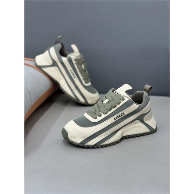 Neue bequeme Schuhe, Sportschuhe sind bequem und atmungsaktiv xlz