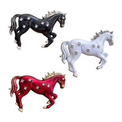 Elegant Running Horse Brooch Animal Inspired Design High Quality Alloy Metal Fashion Badge Accessory For All Genders