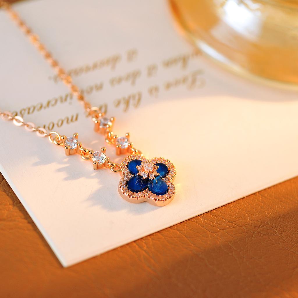 Pink Four-leaf Clover Necklace for Women Light Luxury High-end Clavicle Chain Versatile Necklace