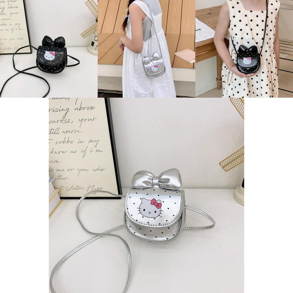 Hello Kitty Girl Small Clutch With Fabric For Everyday Carry
