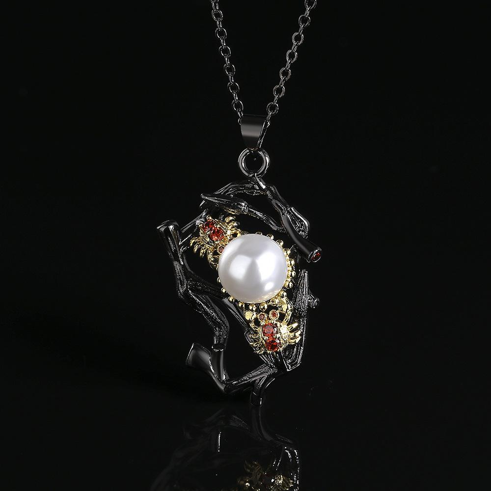 Ladies Inlaid Pearl Pendant Two-Color Pendant Necklace Black Gold Sweater Chain Necklace Women'S High-Quality Copper