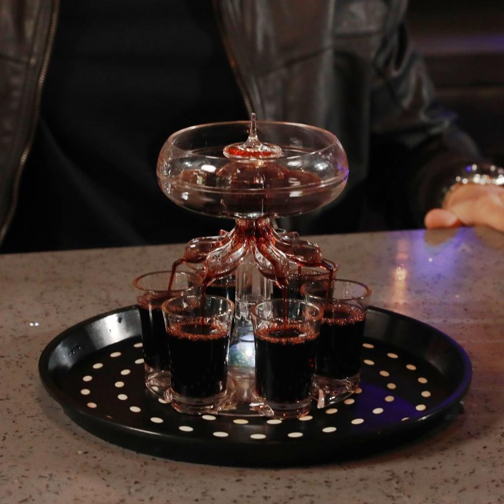 Barkeeper-Werkzeug mit 6 Schnapsgläsern Bierausschenker-Ständer Weinausschenker Weinset Barzubehör