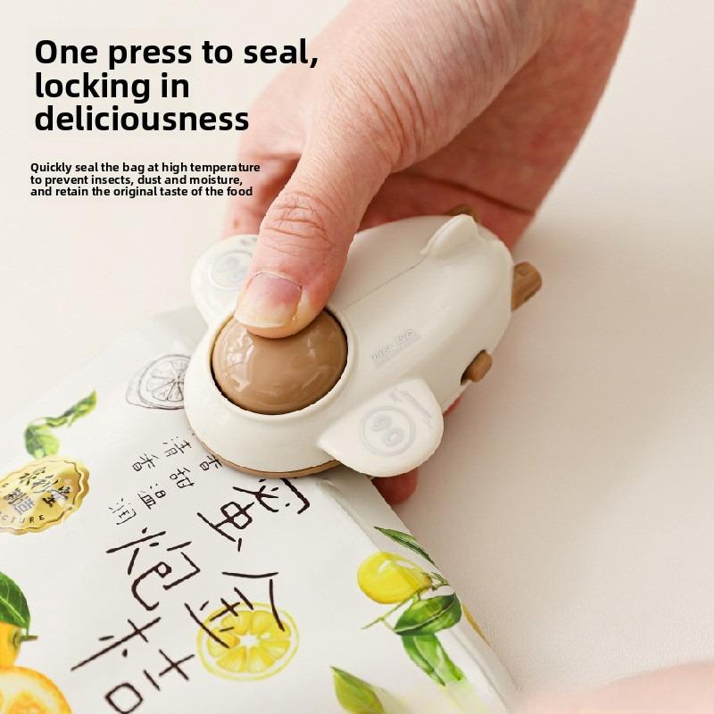 Cartoon Airplane Sealing Machine - Rechargeable Household Sealing Machine - Vacuum Sealing Machine for Snack Bags - Magnetic Attachment