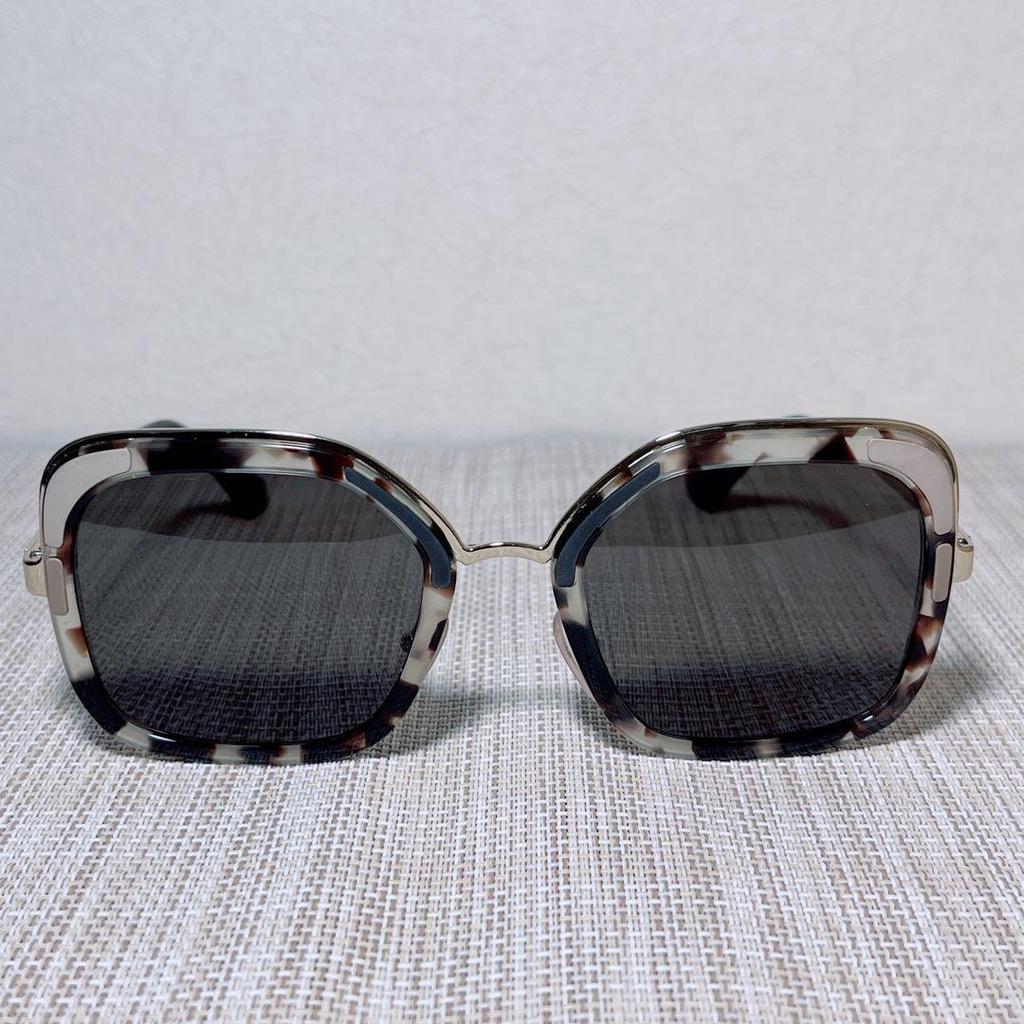 Used [Good condition/with case] PRADA sunglasses ladies