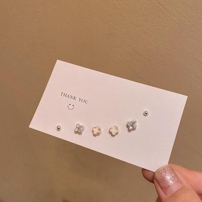 Set de Pendientes de Trébol de Cuatro Hojas de Aguja de Plata 925: Pendientes Compactos de Múltiples Agujeros y Tachuelas para el Hueso de la Oreja para Mujer.
