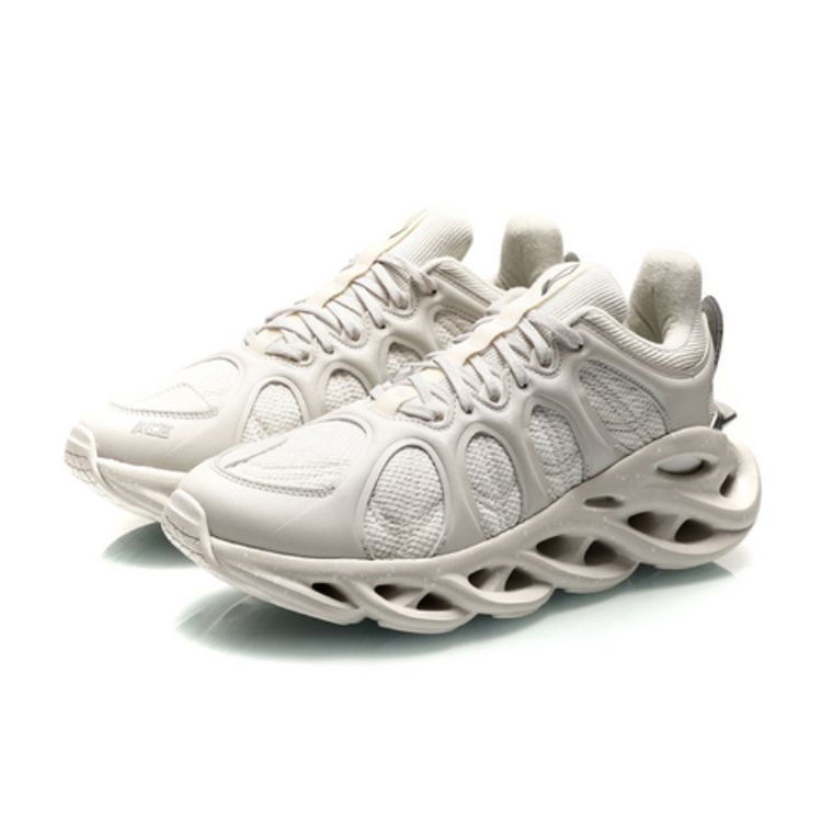Li Ning Arc Ace Comfortable Versatile Non-Slip Lightweight Low-Top Running Shoes Men Sneaker Beige ARHP259-2