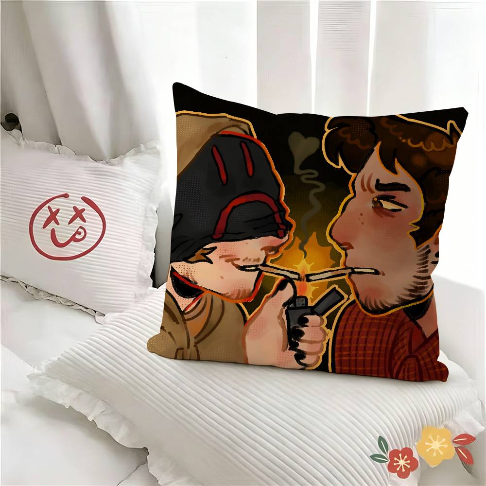 Pc Horror Short Film Mmarble Hhornets Pillow Case Fashion Square Pillowcase Bedroom Sofa Room Ins Decoration Leisure