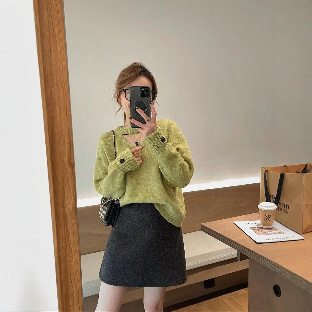 Versatile Wool Slimming Midi A-Line Skirt for Women - Plain Color, High Waist, Ideal for Spring, Autumn, and Winter