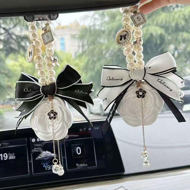 2025 Camellia Scent Rearview Mirror Pendant & Aroma Diffuser