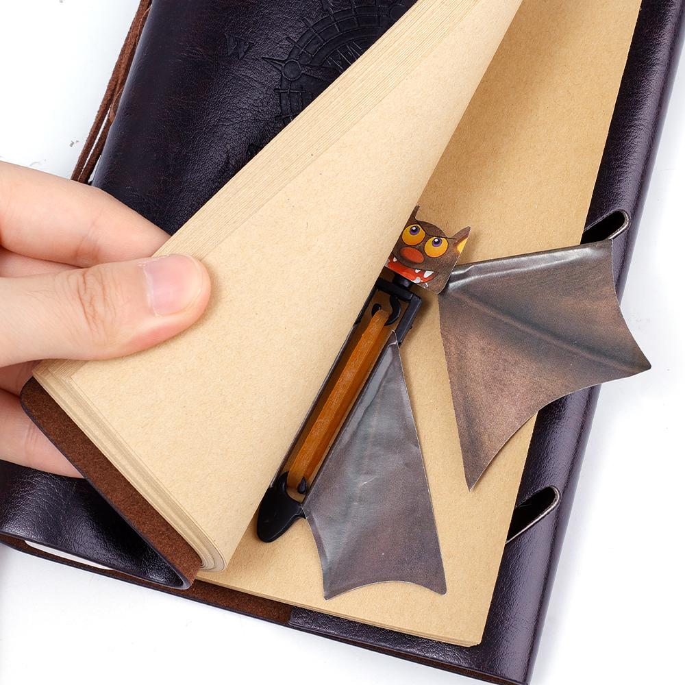 1/5 Stück Magische Fliegende Schmetterlinge Aufziehspielzeug am Himmel Lesezeichen Grußkarten Gummibandbetrieben Kinder Requisiten Überraschung Fledermaus Geschenk