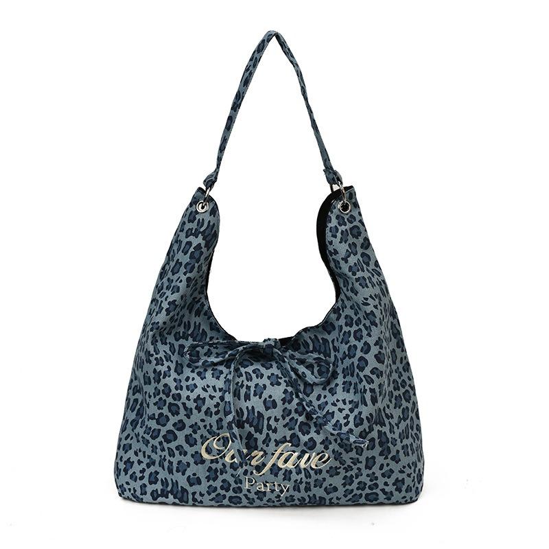 New trend niche versatile lazy style canvas bag large capacity commuter leisure student shoulder tote bag