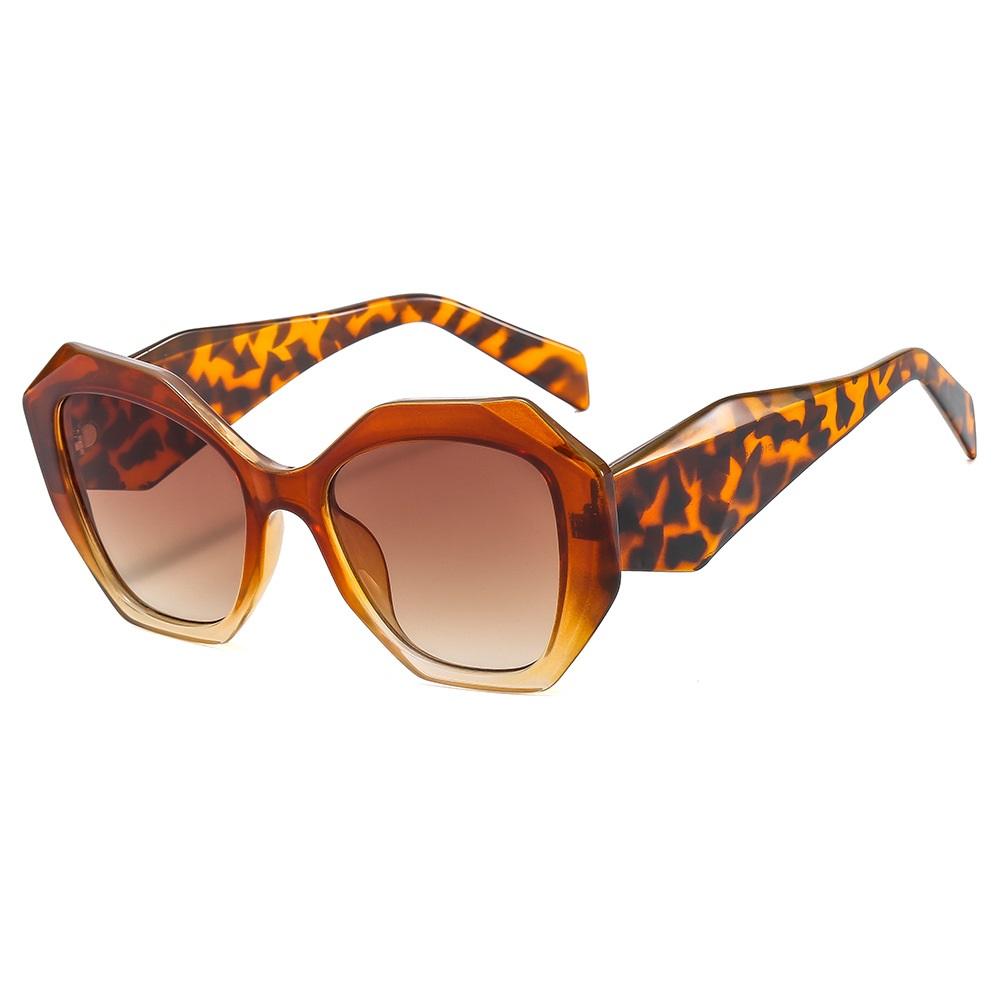 

Latest Oversized Square Sunglasses For for Women Classic Vintage Designer Style Eyewear Sun Eyeglasses Men Shades Male Female UV400 Gafas Oculos as picture