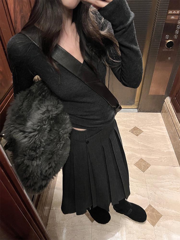 April Issue: Women s Slim-Fit V-Neck Long-Sleeve Knitted Top M