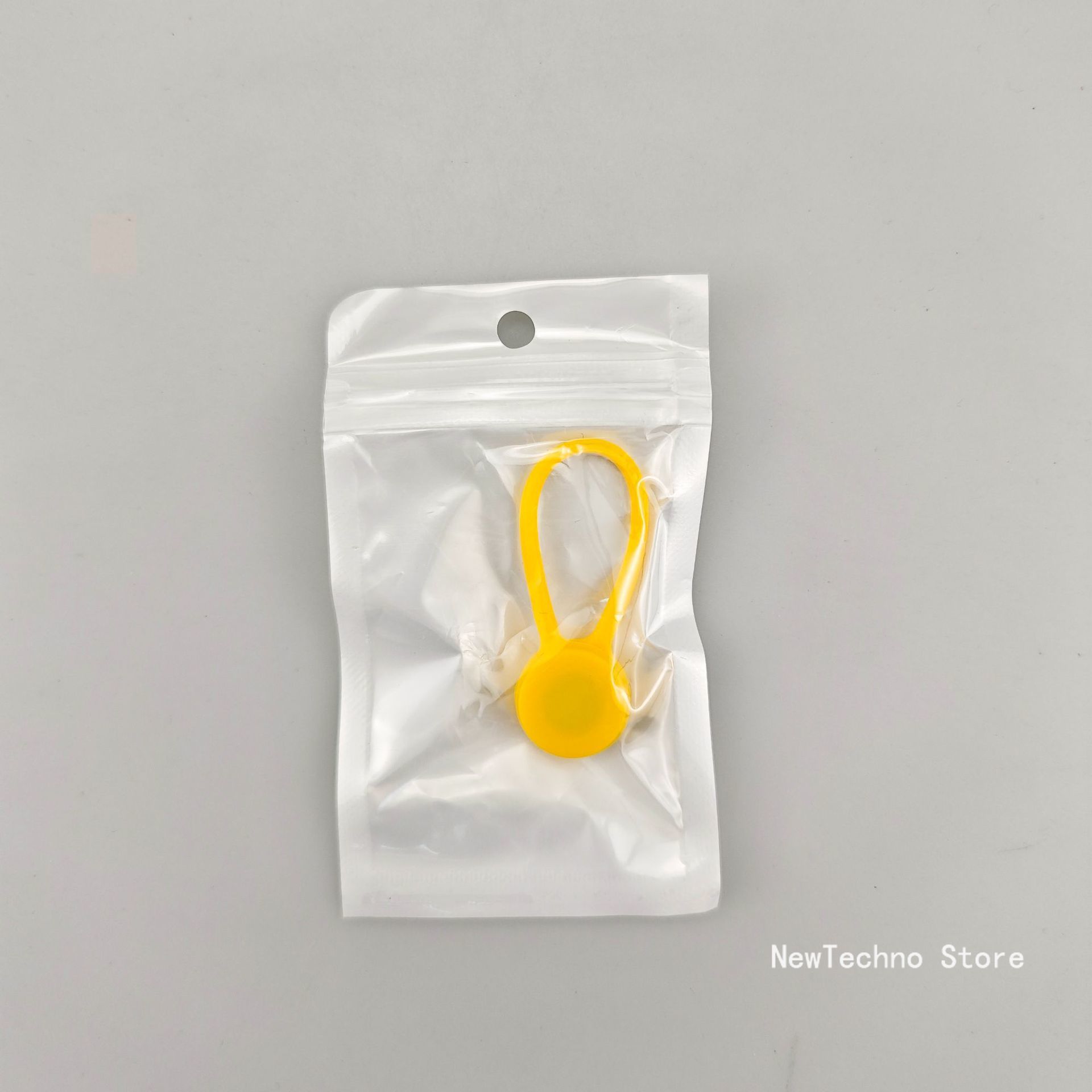 

Creative Reusable Twist Ties with Strong Magnet for Bundling and Organizing Cables Headphone Cables USB Charging Cords жовтий