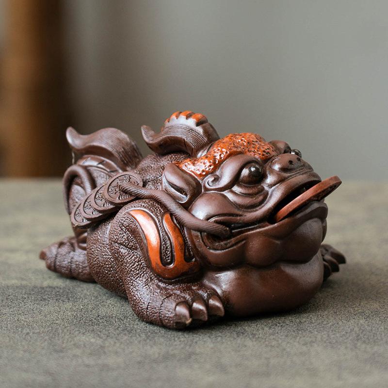 Yixing Zisha Wealth-attracting Golden Toad Tea Pet Antique Tea Spirit Tea Figurine Play Toys Tea Statue Ornaments Supplies Gift