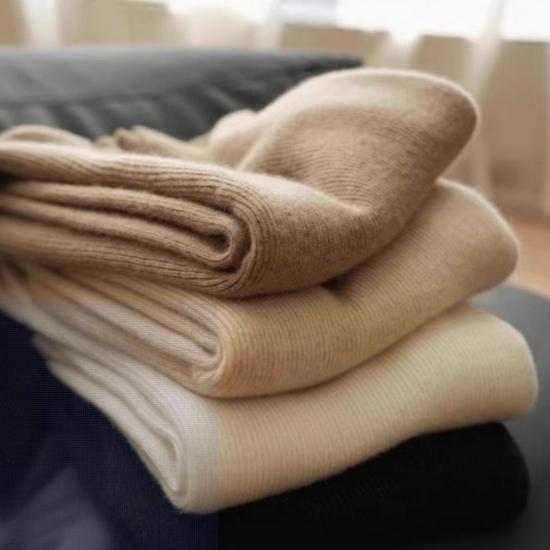 Women's Seamless Pure Wool Semi-High Neck Slimming Sweater - Autumn/Winter Base Layer