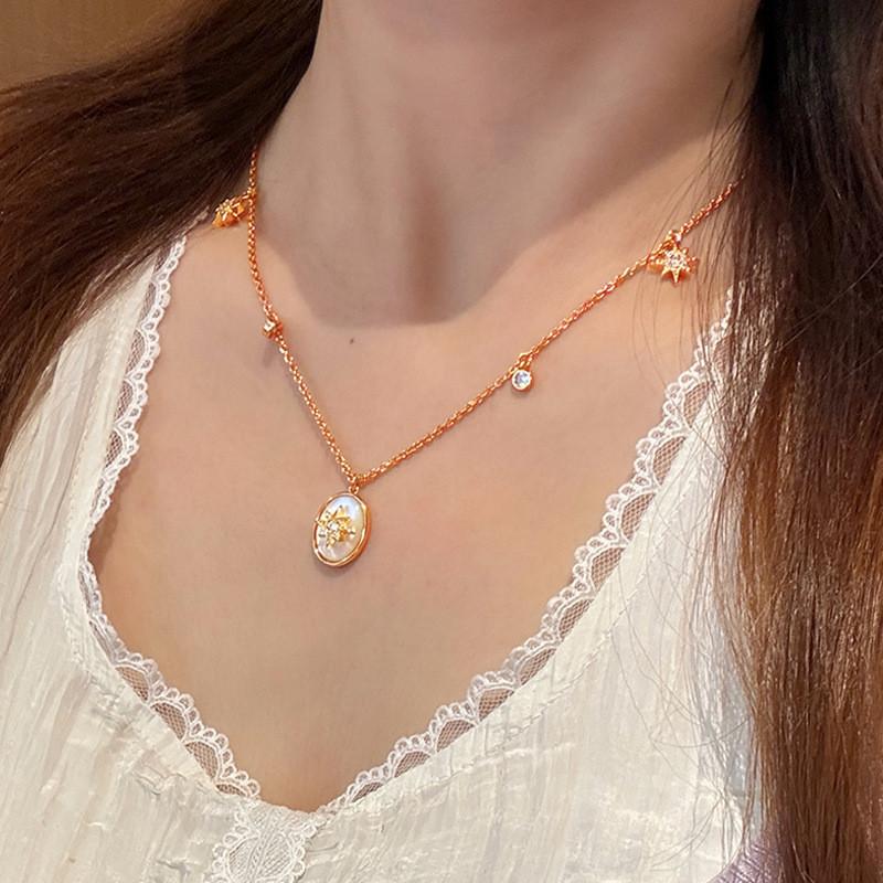 Vintage Geometric Gold Plated Necklace For Women With Elegant Oval Design золотой