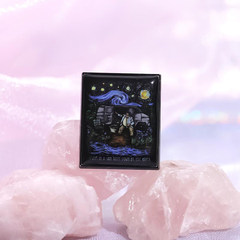 Sternennacht Anstecknadeln Individuelle TV Brosche Ich lebe in einem Van am Fluss Reversabzeichen Cartoon Lustiger Schmuck Geschenk für Kinder Freunde