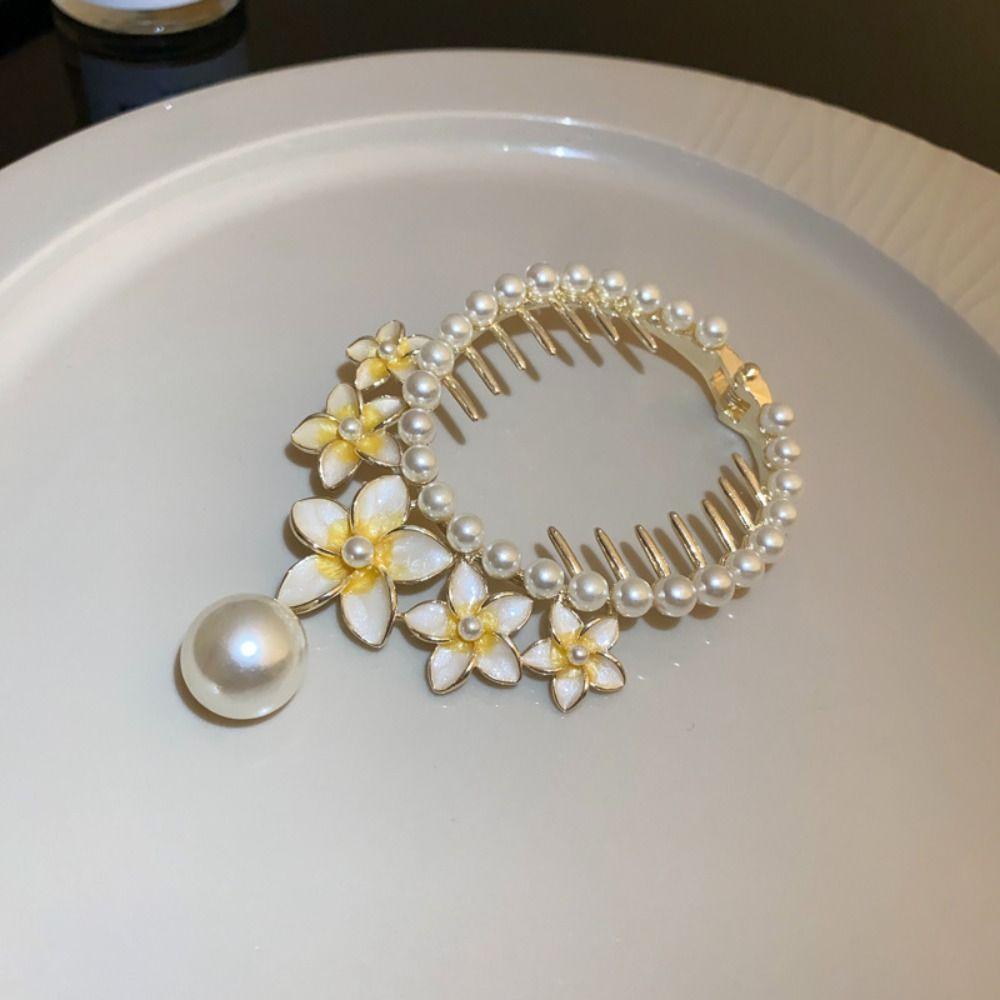Flower Women Hair Claw Hair Bun Fixed Clip Korean Style Ponytail Buckle Butterfly Pearl Hair Clip