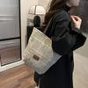 Bag women's 2025 new product contrasting color retro woolen material plaid leopard print tote bag portable shoulder underarm bag tide