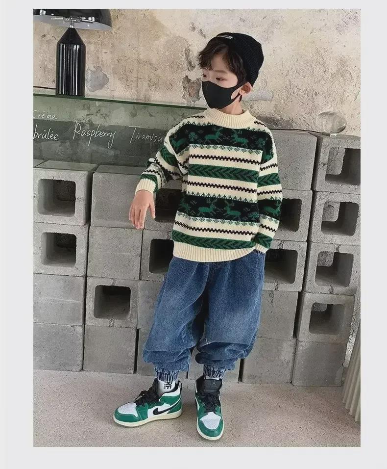 Boys' Thick Knitted Pullover Sweater, Half-High Neck, Autumn/Winter 2023 Collection