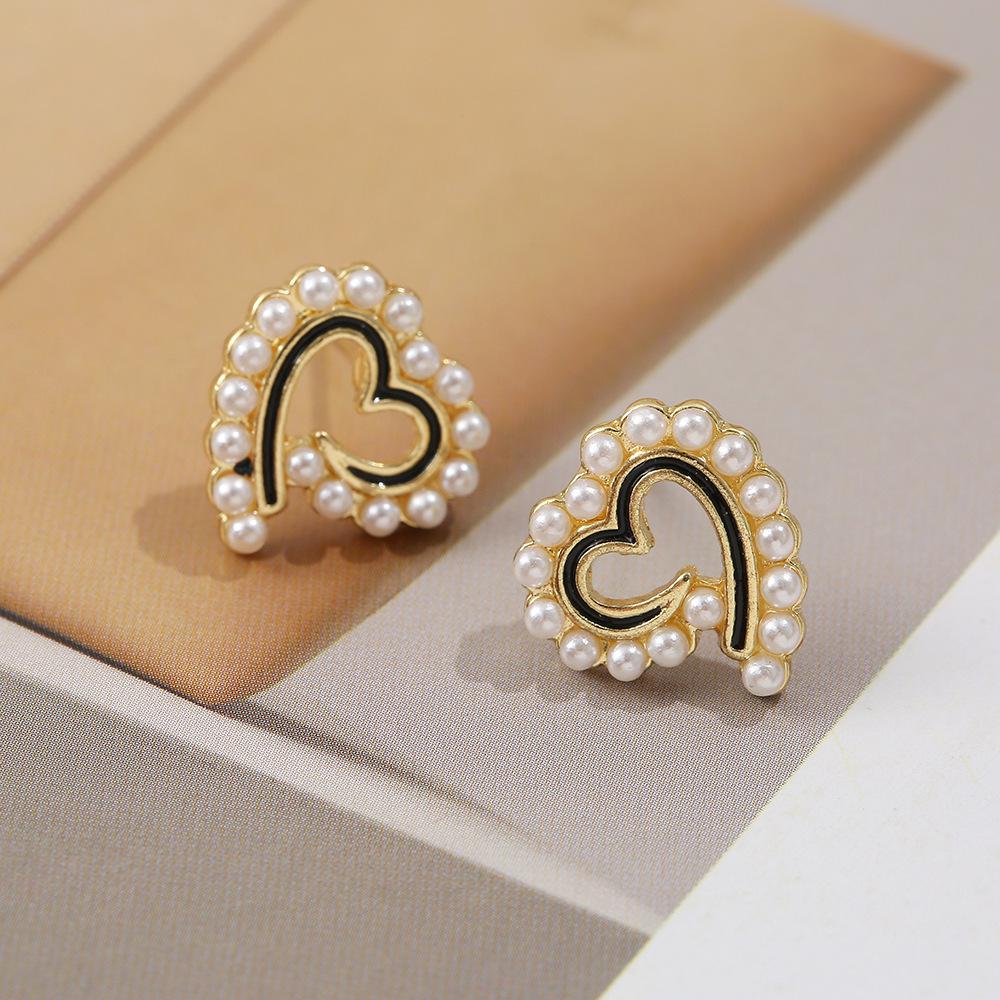 Unique Design Twisted Wire Pearl Heart Earrings - S925 Silver Needle Luxury for Women