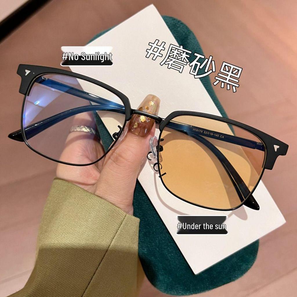 Retro Black Half-Frame Photochromic Myopia Glasses with Large Frames and Anti-Blue Light Feature