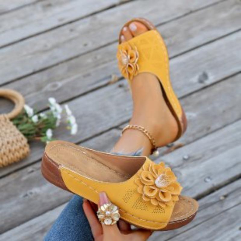 Women Slippers Casual Wedges Shoes Women Elegant Low Platform Slippers Fashion beach Slides Women Summer Soft Heels Sandals