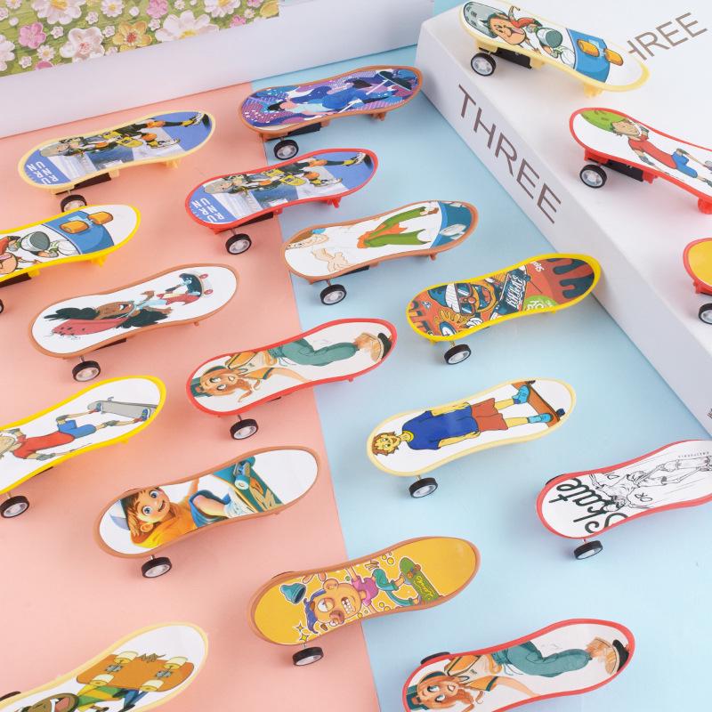 

Детский мультяшный пальчиковый самокат, инерционная игрушечная машинка для мальчиков и девочек