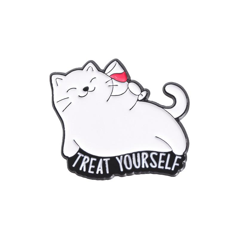 Unique Cartoon Lazy Cat Brooch Creative Flame Design Badge For Decoration Stylish