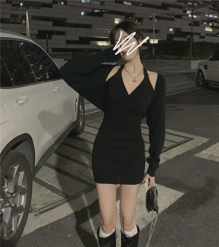 2024 Korejské Zeštíhlující Halterové Malé Černé Šaty - Sexy Jarní/Letní Design