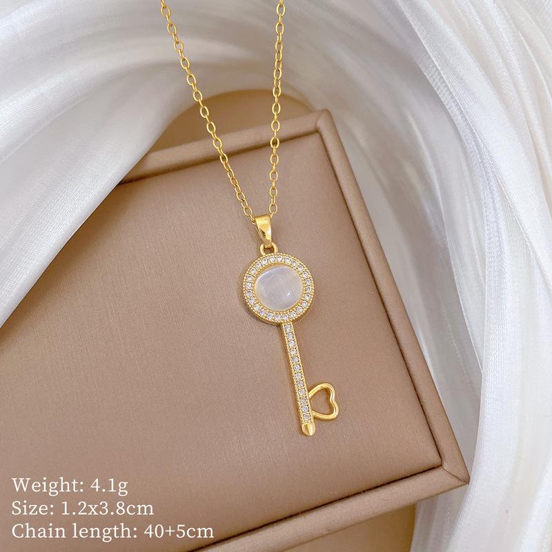 Light Luxury Moon Full Of Diamonds Micro-Inlaid Design Temperament Shining Necklace Female, Simple Pendant