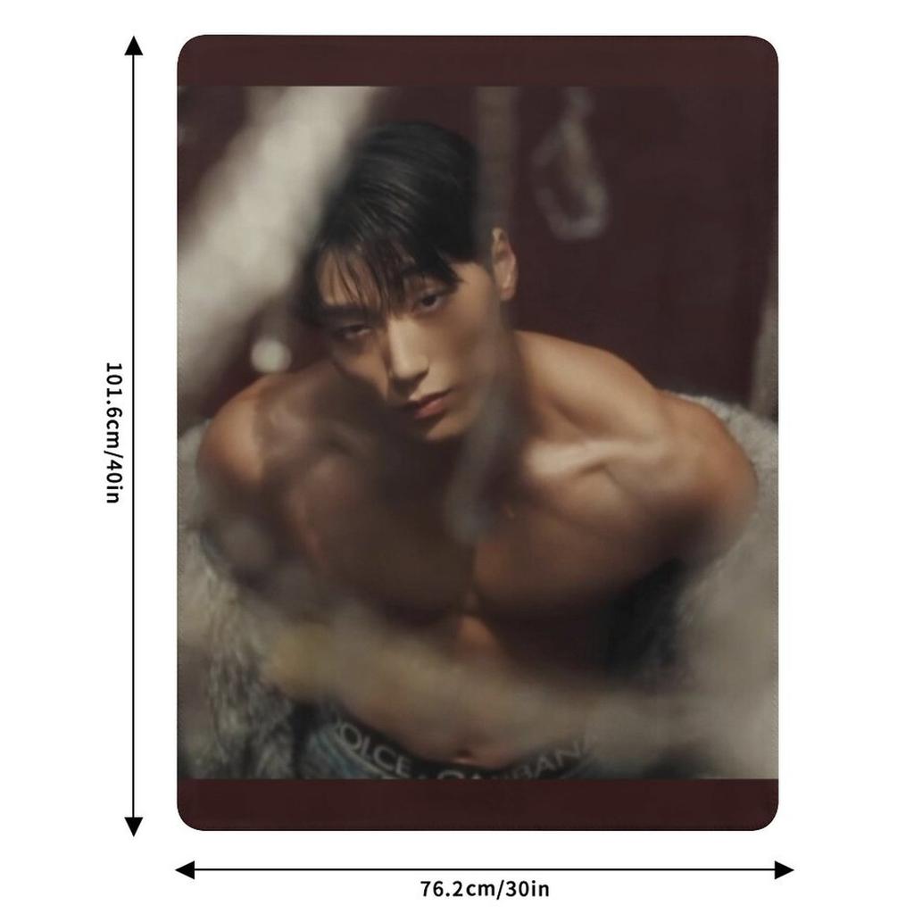 ATEEZ ice on my teeth choi san kpop atiny sexy abs Throw Blanket Decorative Beds Luxury Thicken Weighted Picnic Blankets
