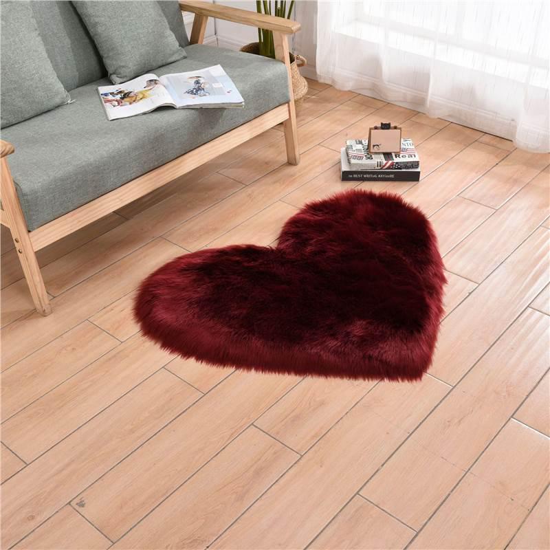 Ivory Heart-Shaped Imitation Wool Carpet for Bedroom & Living Room