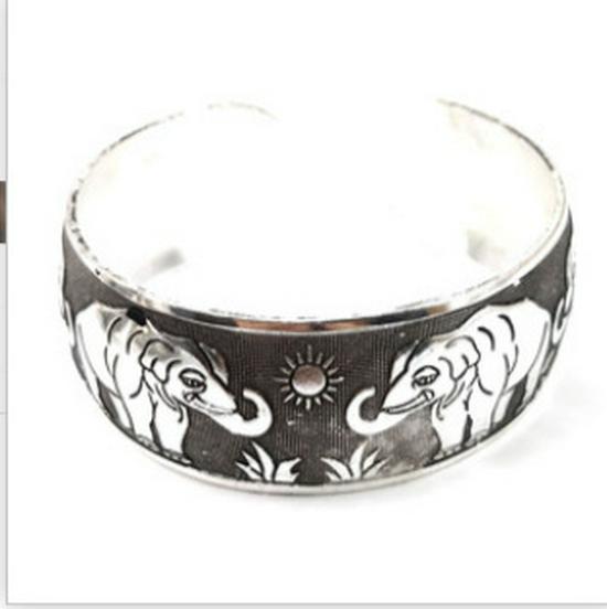 

Европейский и американский антикварный тибетский серебряный резной открытый браслет Мяо - этнический широкий браслет, ретро украшение