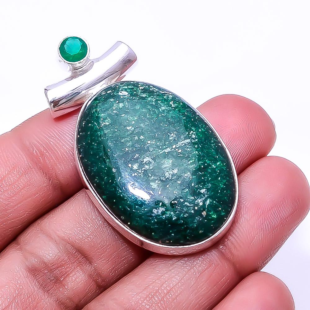 

Green Aventurine -India, Emerald (Simulated) 925 Sterling Silver Pendant 1.76 P