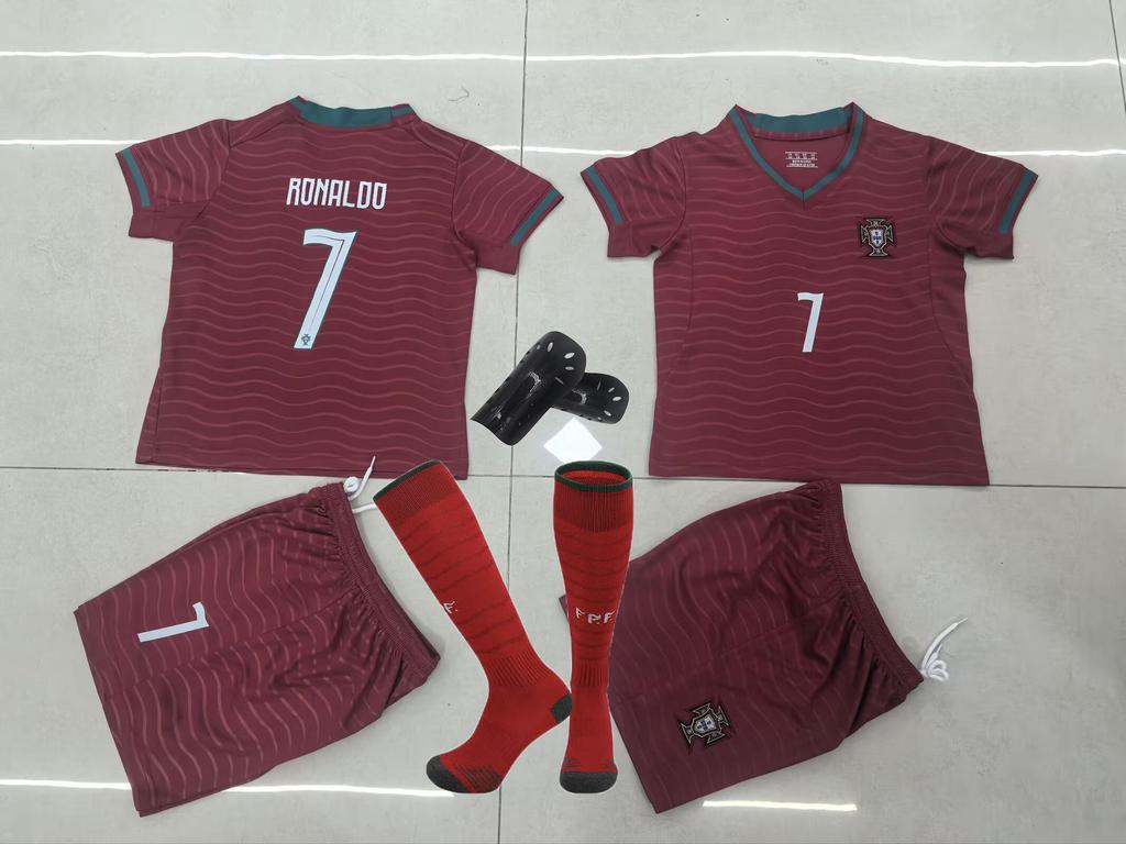 Portugals Nationalteam Fotbollströja (2026-27) för Barn & Vuxna, Storlekar 14-3XL.