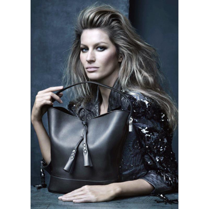 

Gisele Bündchen Star Poster Decorative Framed Wall Art Yellow Kraft Paper (No Glue) 30X42 cm
