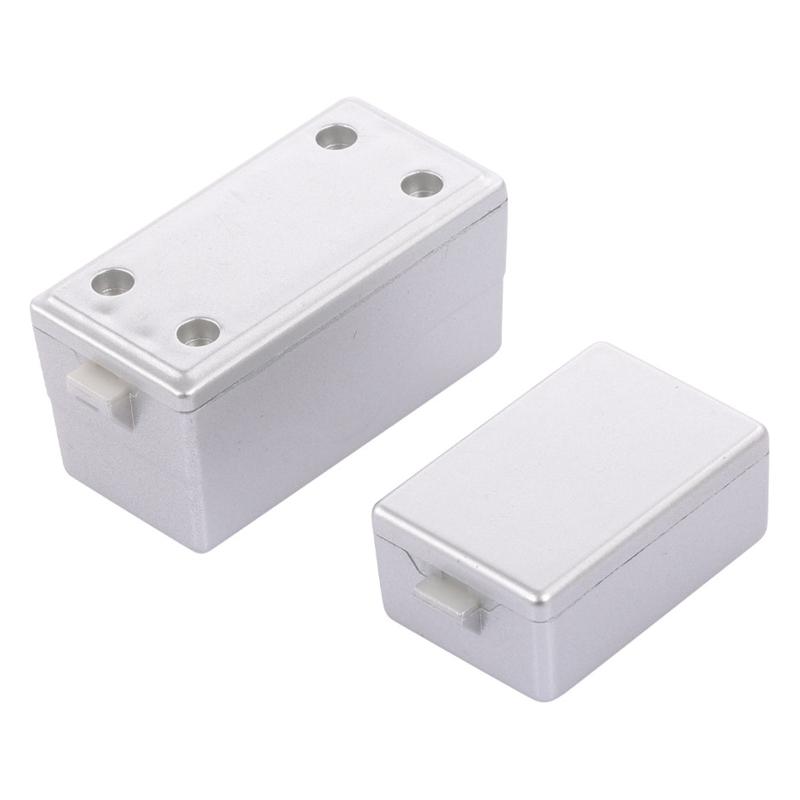 

2 Pieces 1/10 Crawler Rc Car Scale Accessories Hard Plastic Decorative Tool Box Set for Axial SCX10 D90 90046 TRX-4 1
