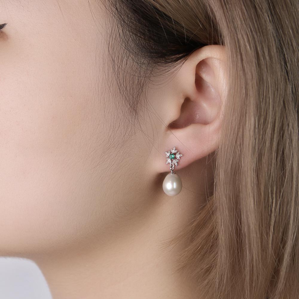 Snowflake Freshwater Pearl Stud Earrings - Sterling Silver S925, Elegant & Simple Jewelry for Women With Pearl